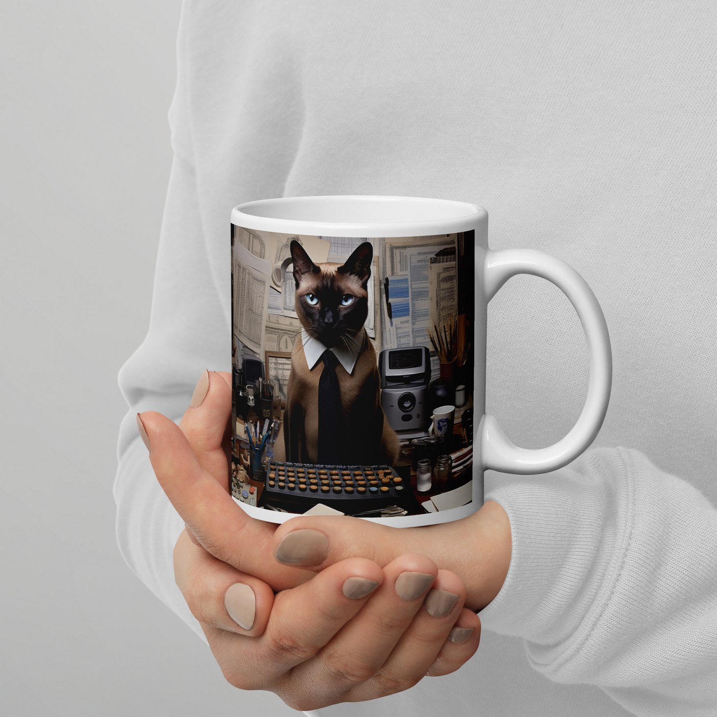 Siamese Accountant White glossy mug